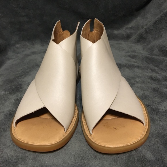 Born Leather Sandals - Picture 2 of 5